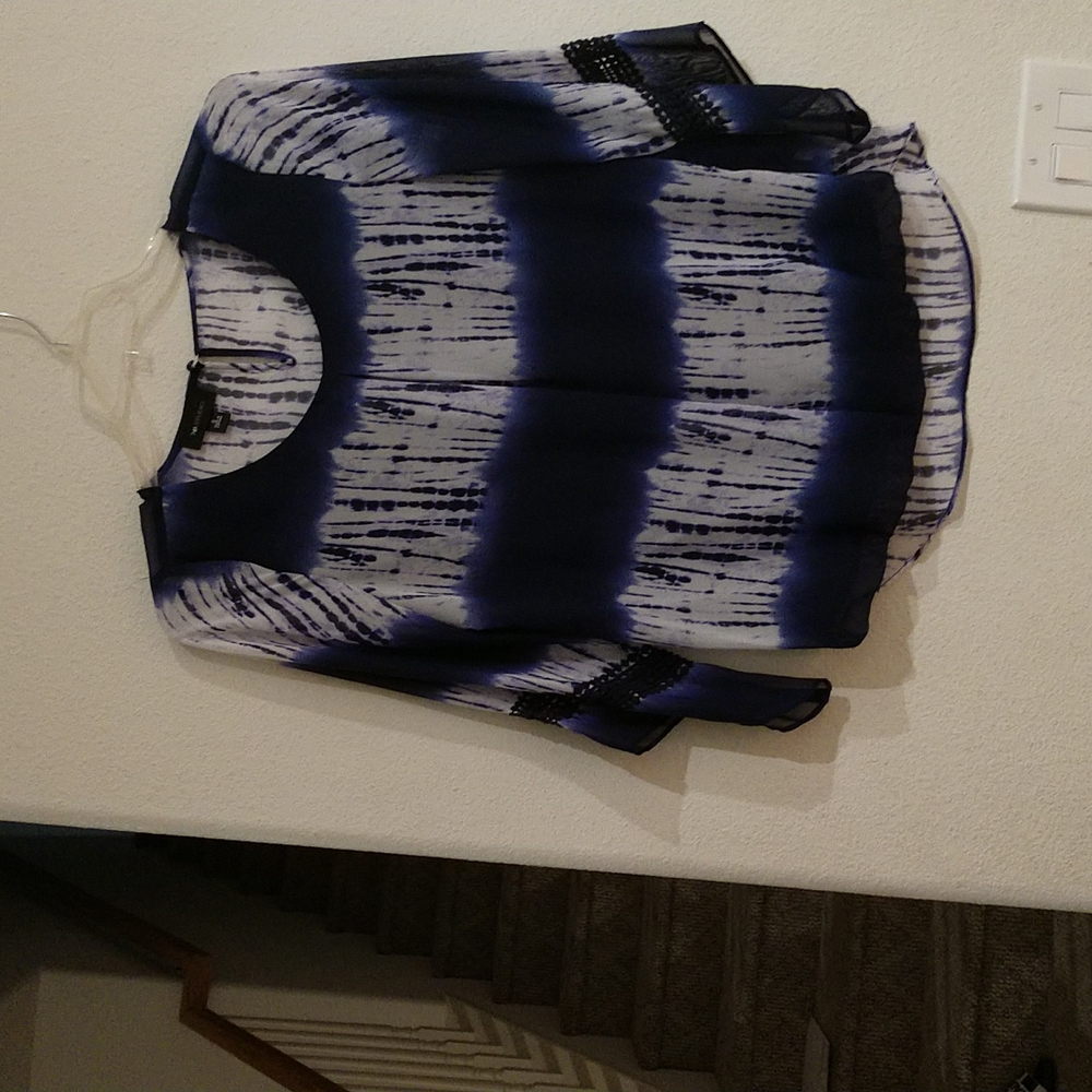 Blue ab studio size small